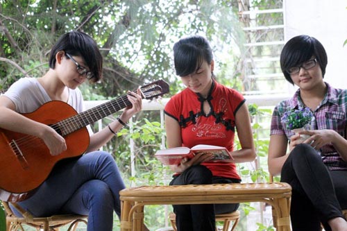 thưởng thức âm nhạc cùng nghiêm hoa trà